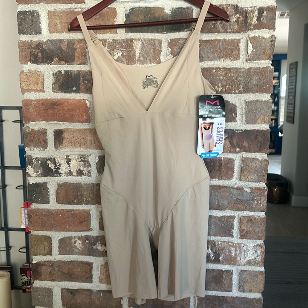 153 Maidenform Women's Shapes Shapewear Tan XL Full Body Open Bust Firm Control